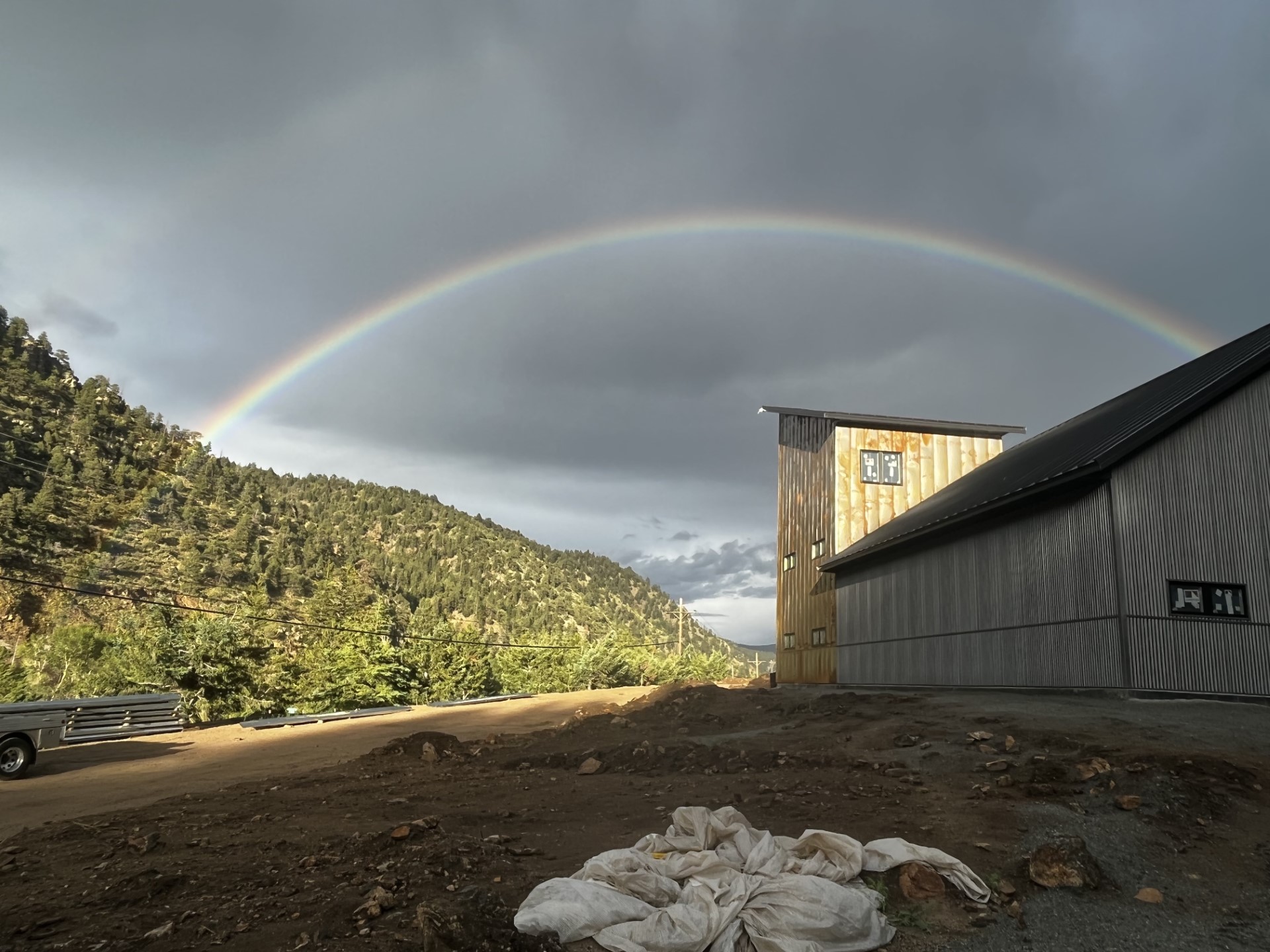 Idaho Springs RV Resort mountain location