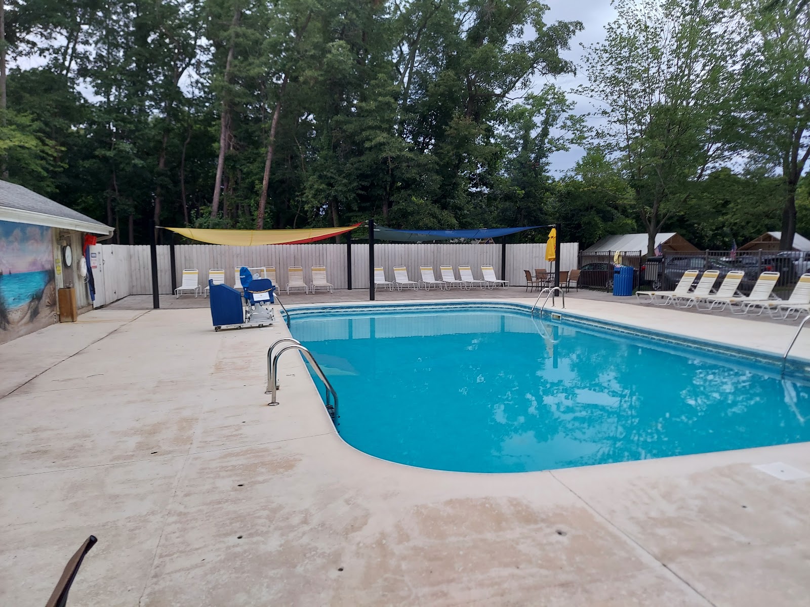 Coloma KOA Holiday resort facilities