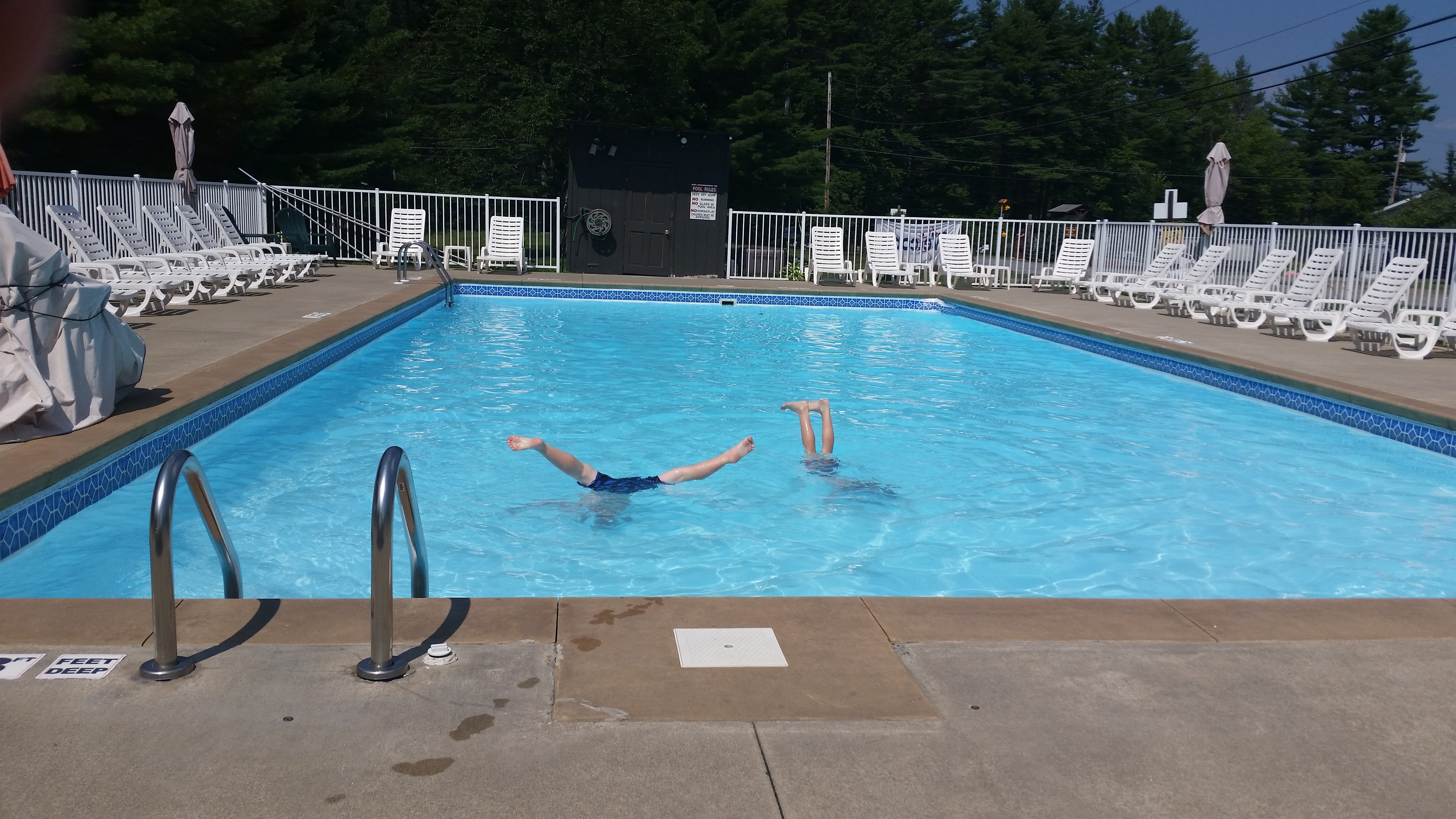 Warrensburg Travel Park river access and RV sites