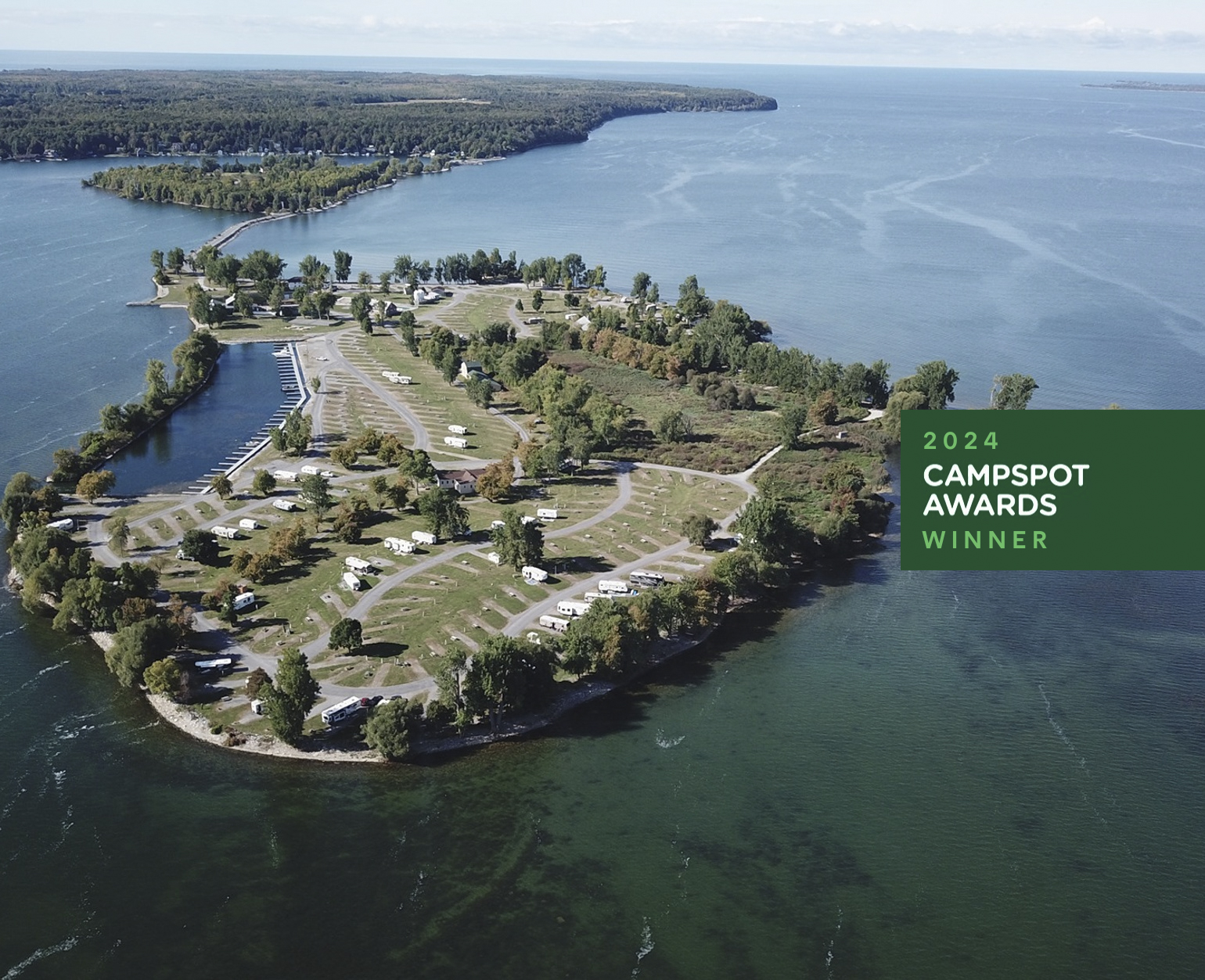 Camping en bord de lac au Sun Outdoors Association Island