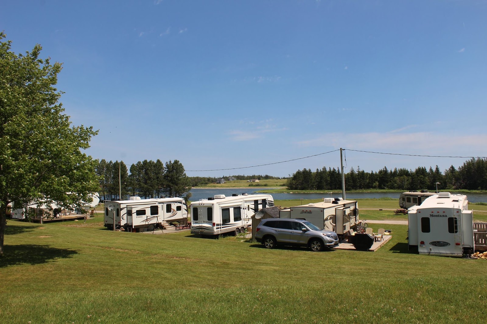 Piscine et installations de Vacationland RV Park