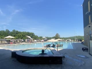 Installations de luxe de The Ridge Outdoor Resort