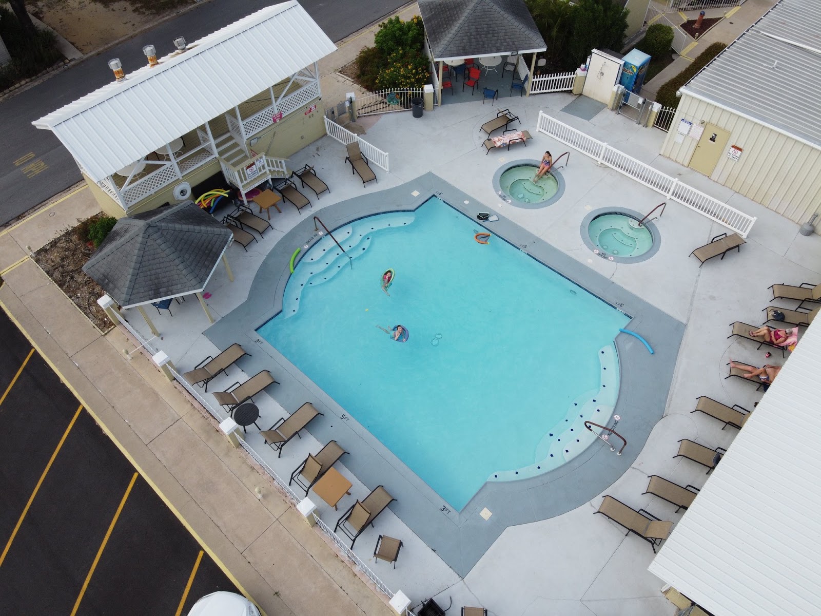 Trophy Gardens RV Resort - Pictures, Features & Amenities | RVezy ...