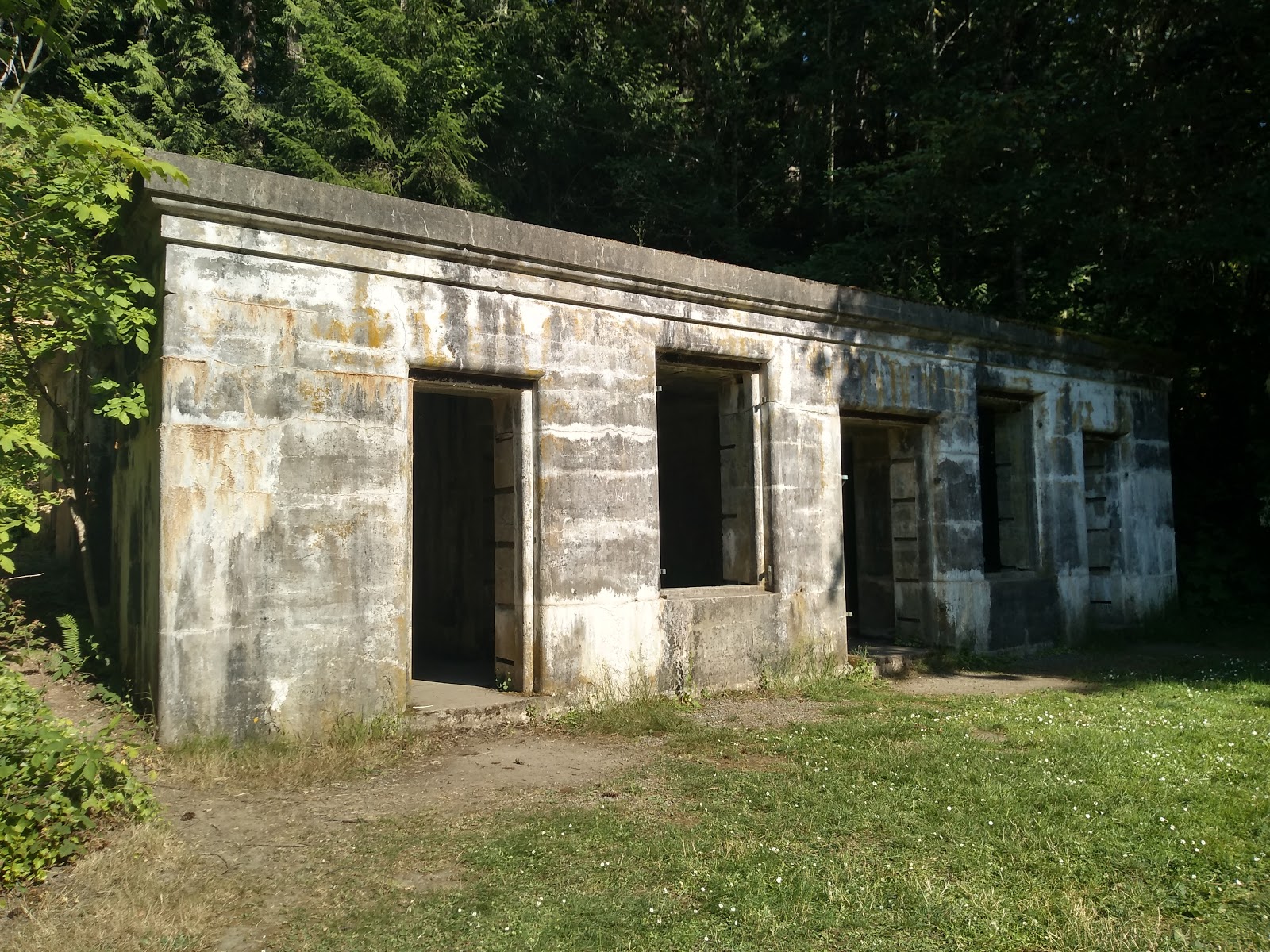 Manchester State Park with scenic setting