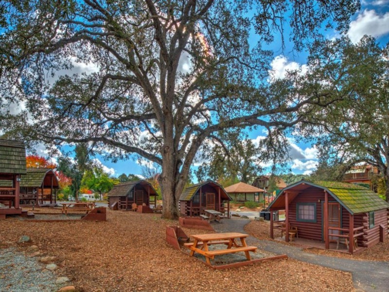 Angels Camp RV Resort with premium RV sites and recreational facilities