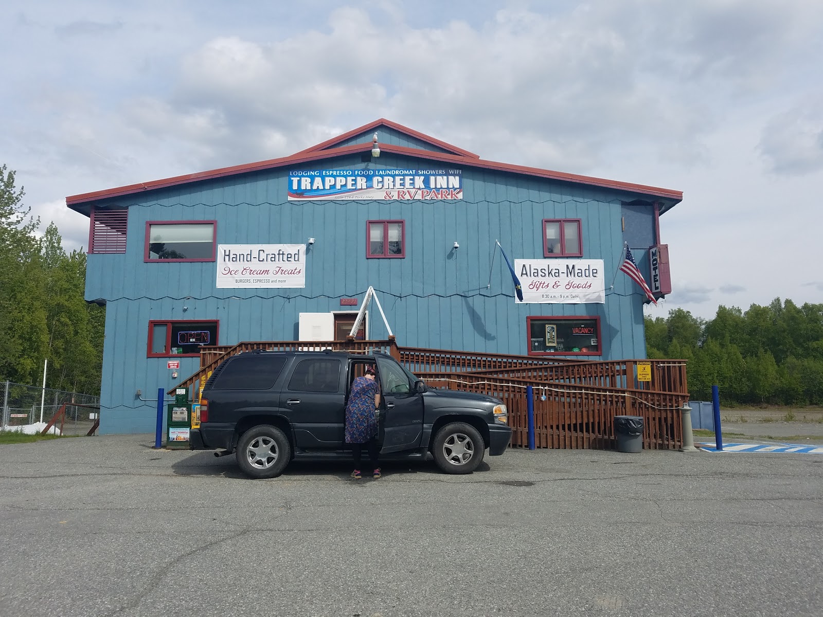 Trapper Creek Inn RV Park - campground installations