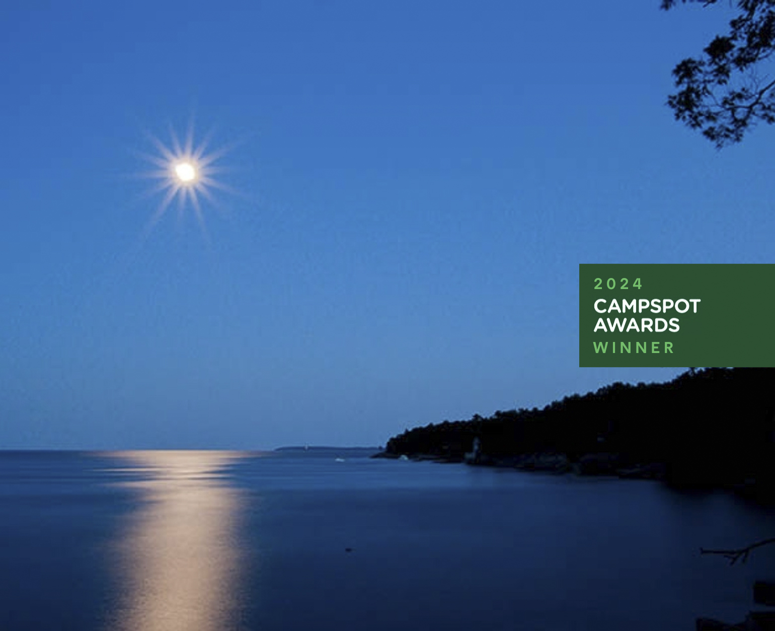 Sites en bord de mer du terrain Megunticook avec branchements