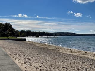 Camping en bord de lac au Westcott Beach State Park