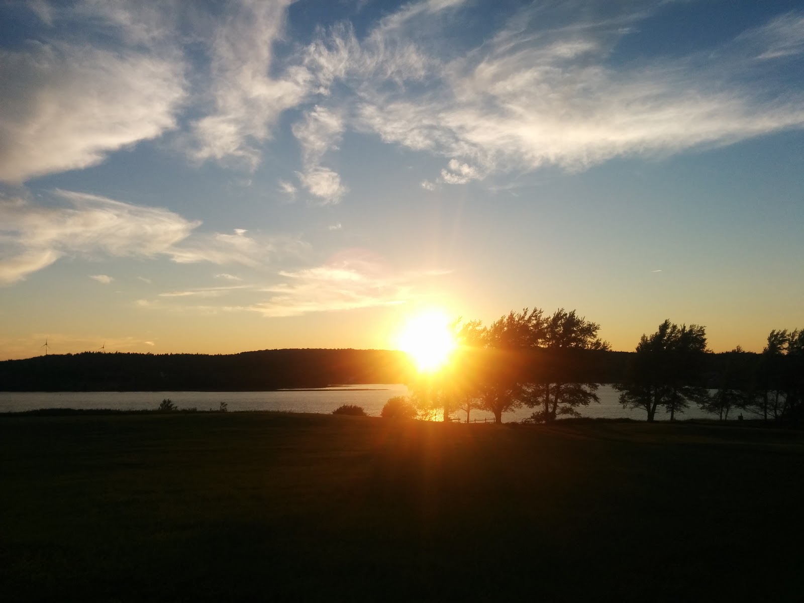 Spacious pull-through RV sites at Arm Of Gold