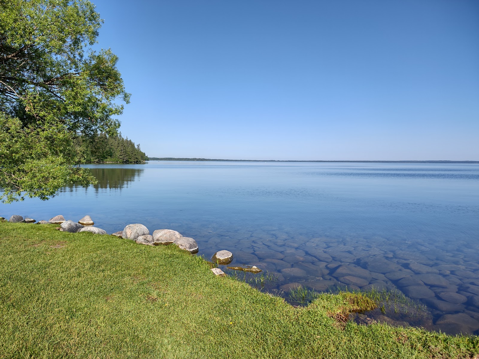 Sites VR avec branchements complets au terrain de camping Wasagaming dans le parc national