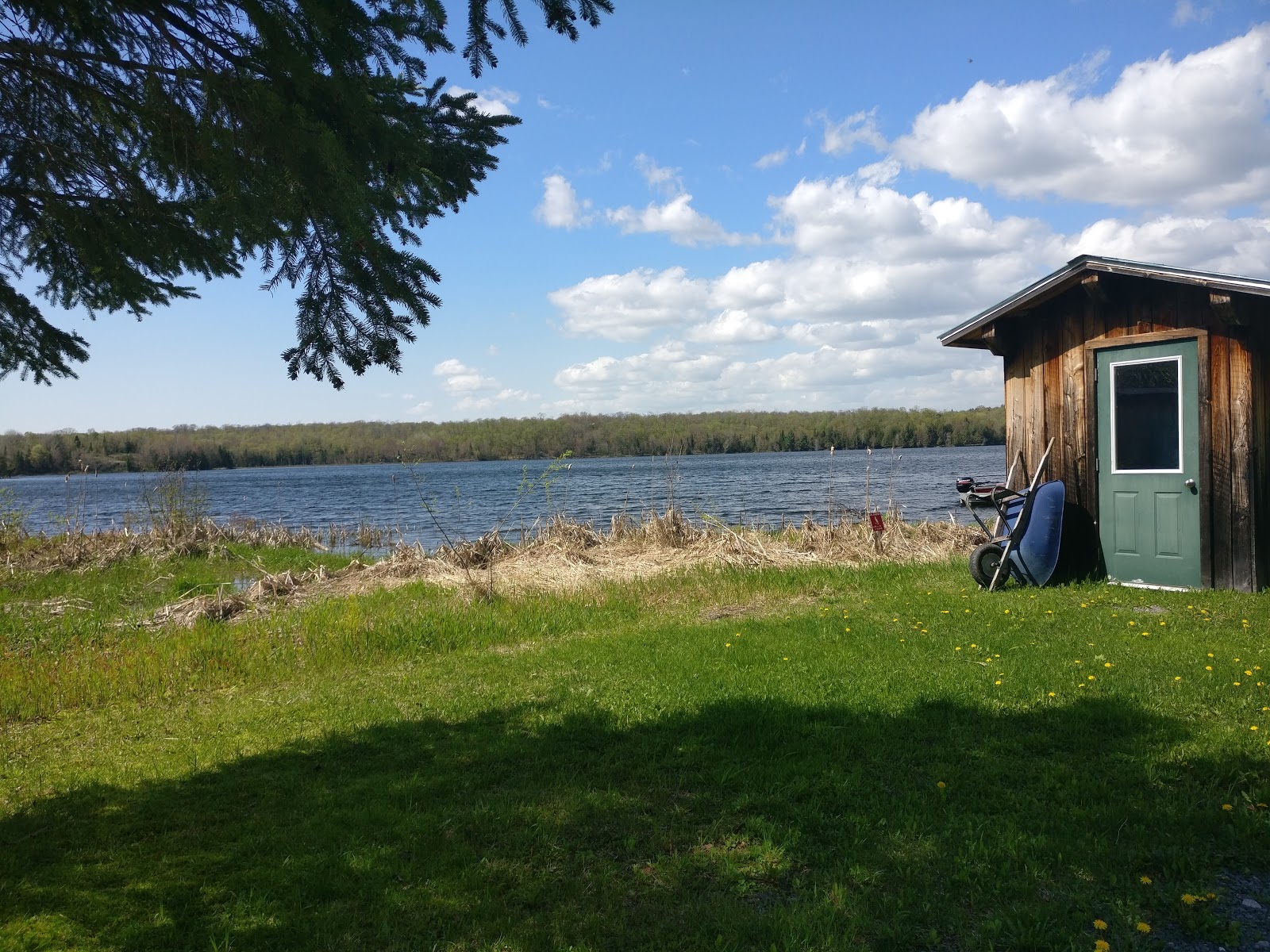 Brownlee Lake Park Resort and Campground Pictures, Features