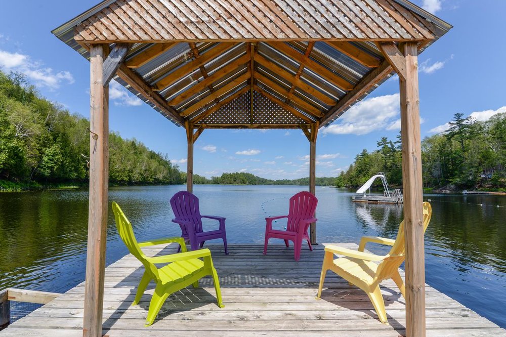 Woodland Park lakeside setting