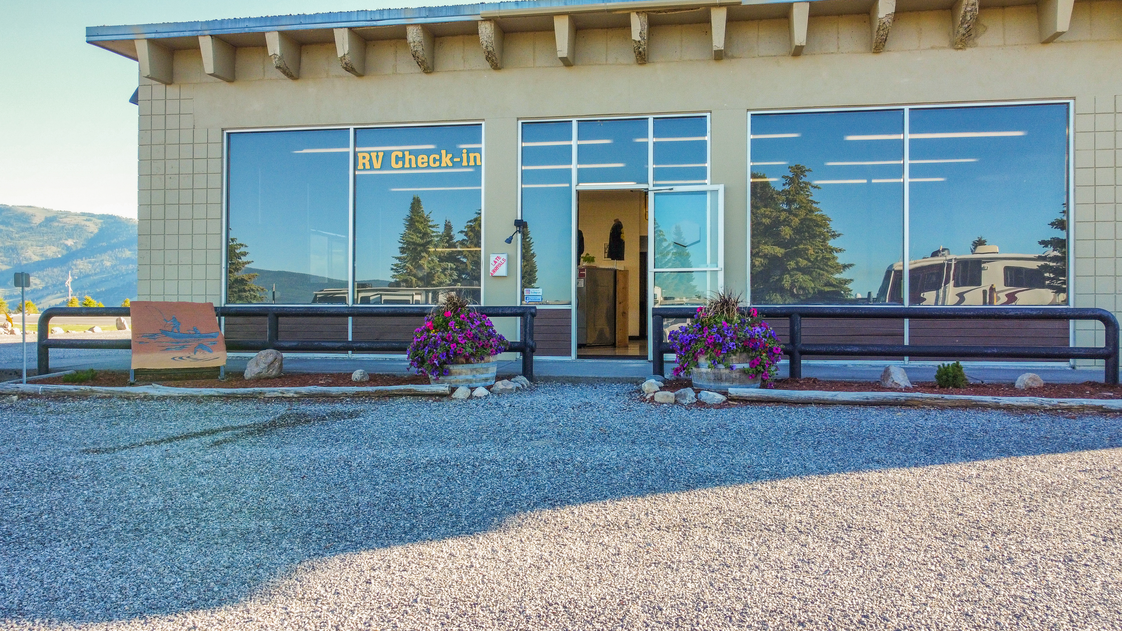 Valley View RV Park pull-through sites