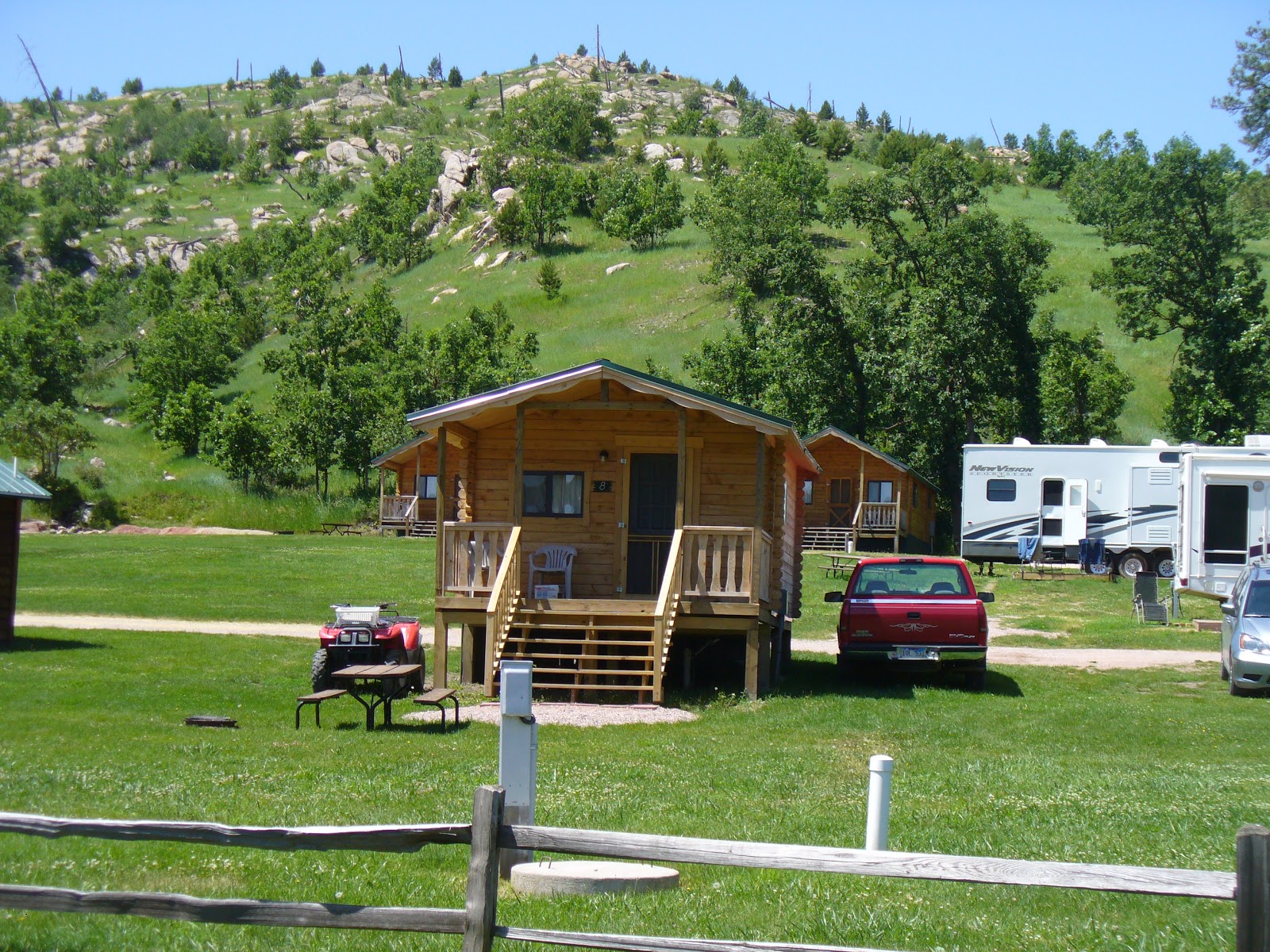Spokane Creek Resort with RV sites near Keystone
