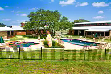 Sun Outdoors Lake Travis