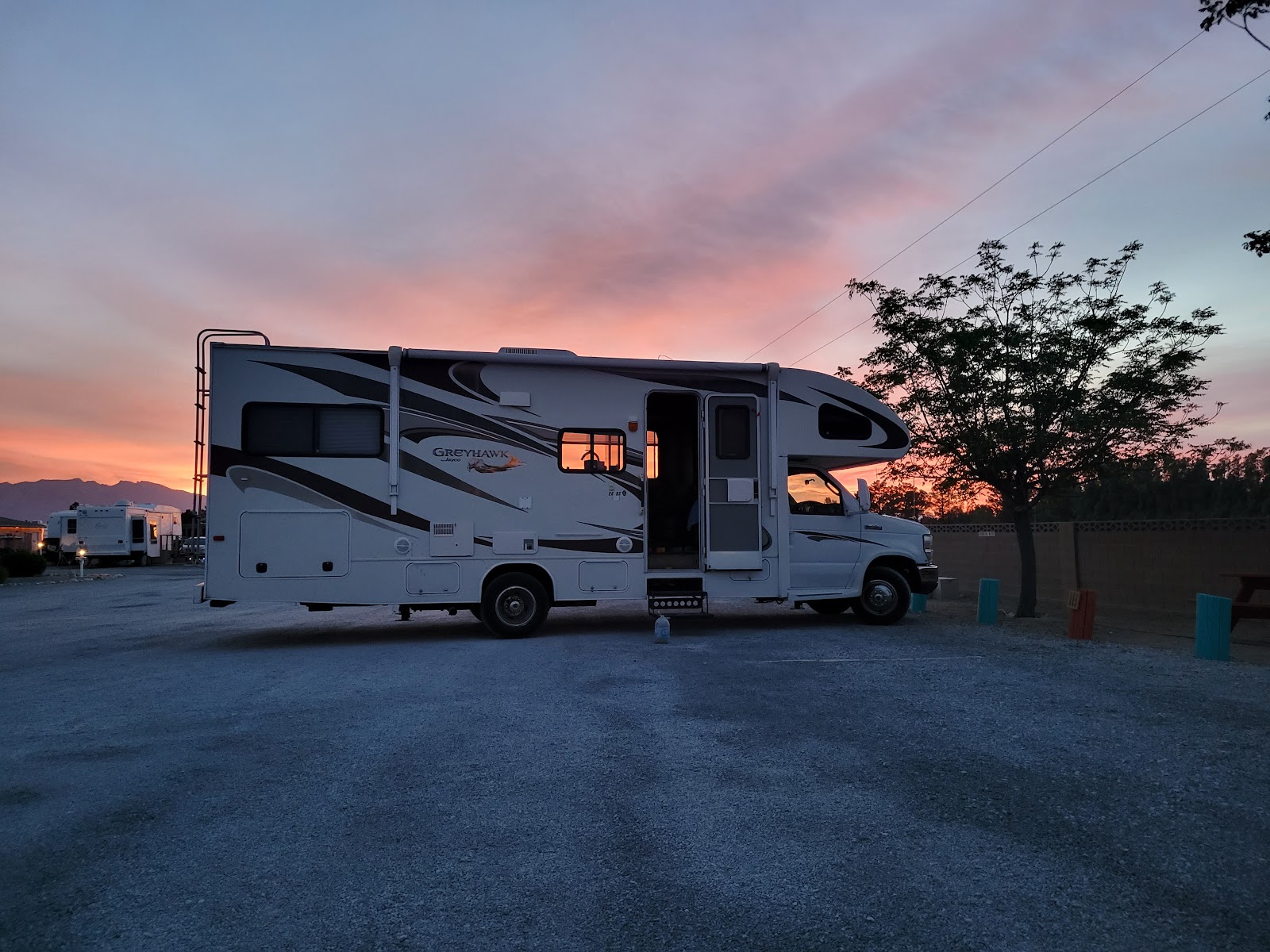 Escapees RV Park full hookup site
