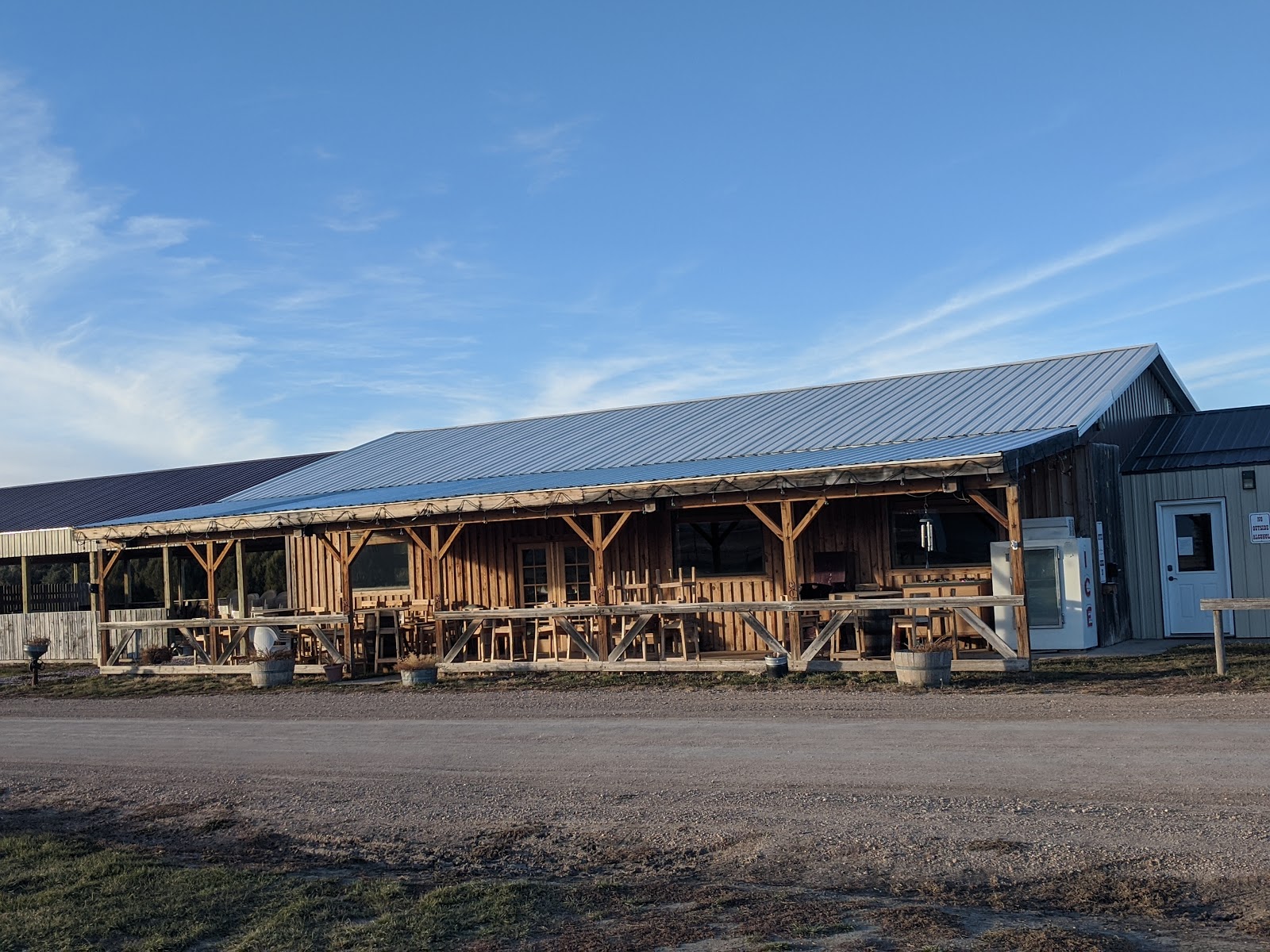 Spur Meadows RV park with peaceful full hookup sites