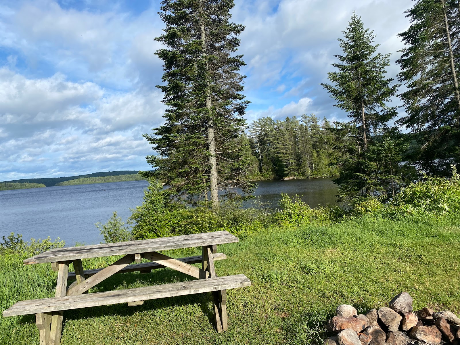 Lac des Sucreries Rouge Matawin Reserve Pictures, Features