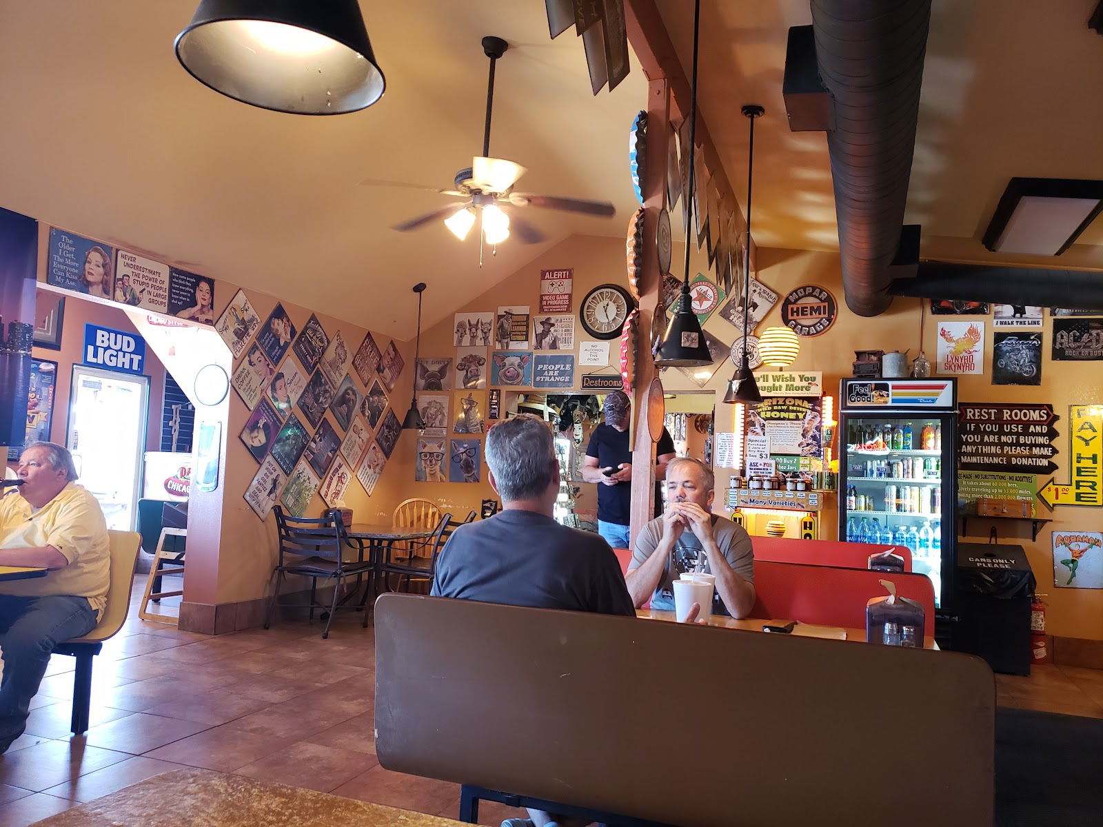 Dazzos Restaurant and RV Park Photos, caractéristiques et commodités