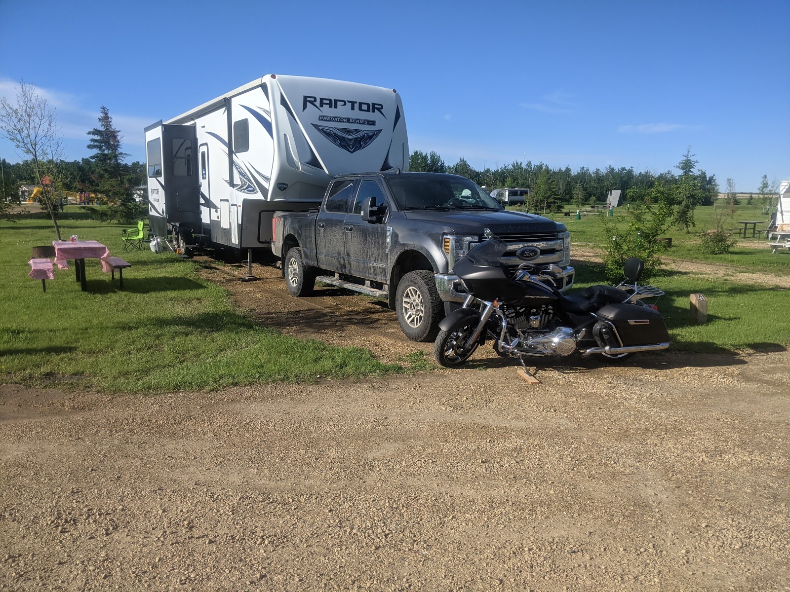 Whistle Stop Golf Course Campground Pictures, Features & Amenities