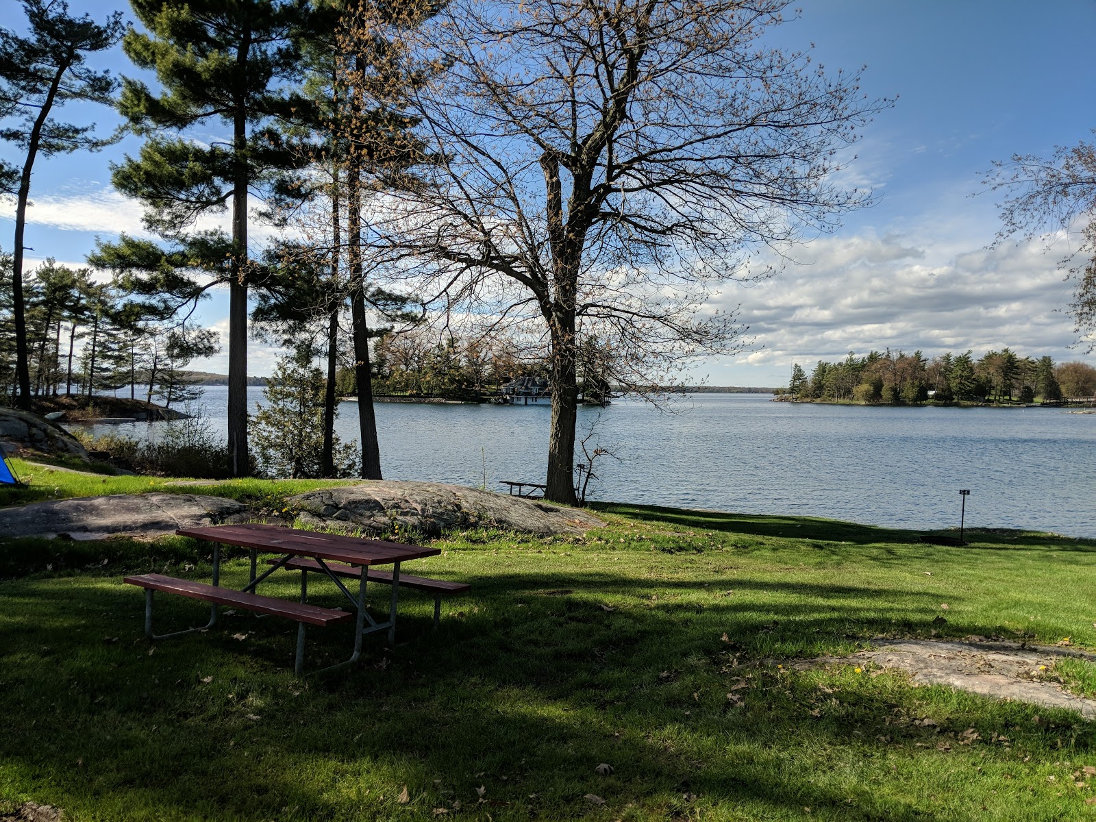 Emplacements VR riverains du Kring Point State Park